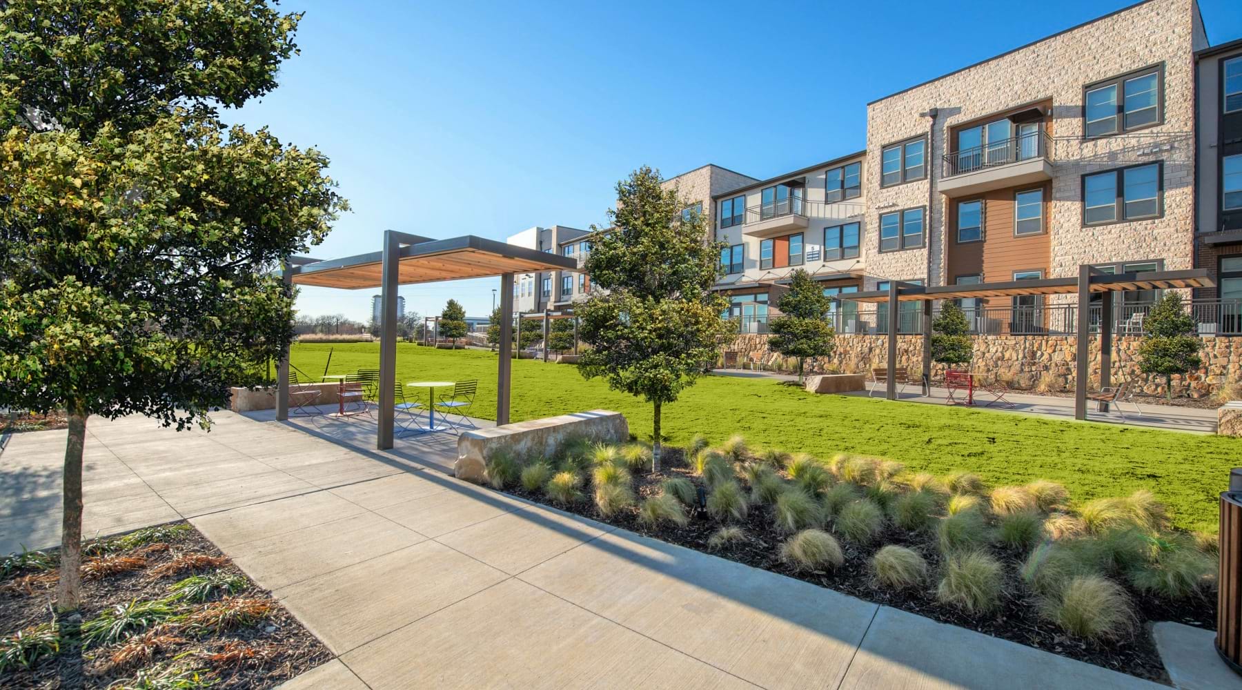 Apartments In Flower Mound With Attached Garages